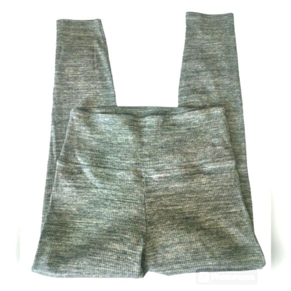 Victoria's Secret Pink ribbed leggings - Picture 1 of 5